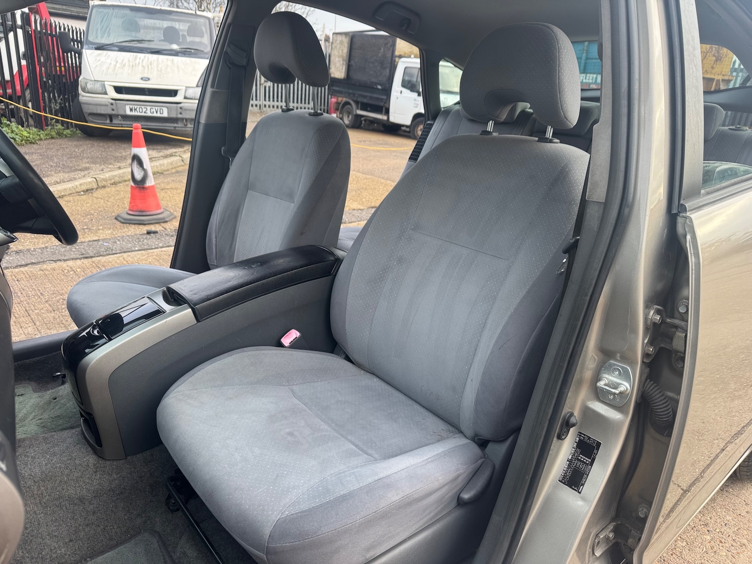 Used Toyota Prius 2005 for sale - 77239550: Photo 25