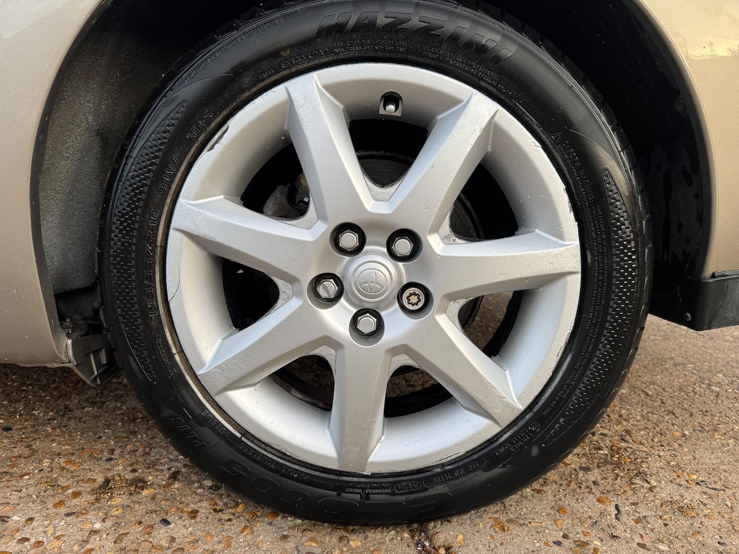 Used Toyota Prius 2005 for sale - 77239550: Photo 31