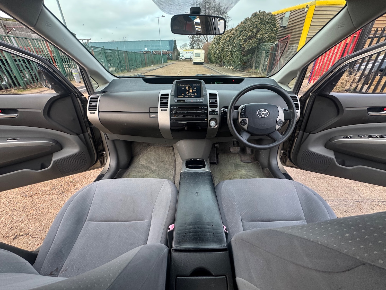 Used Toyota Prius 2005 for sale - 77239550: Photo 32