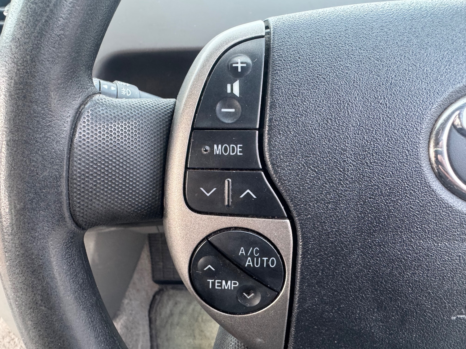 Used Toyota Prius 2005 for sale - 77239550: Photo 39