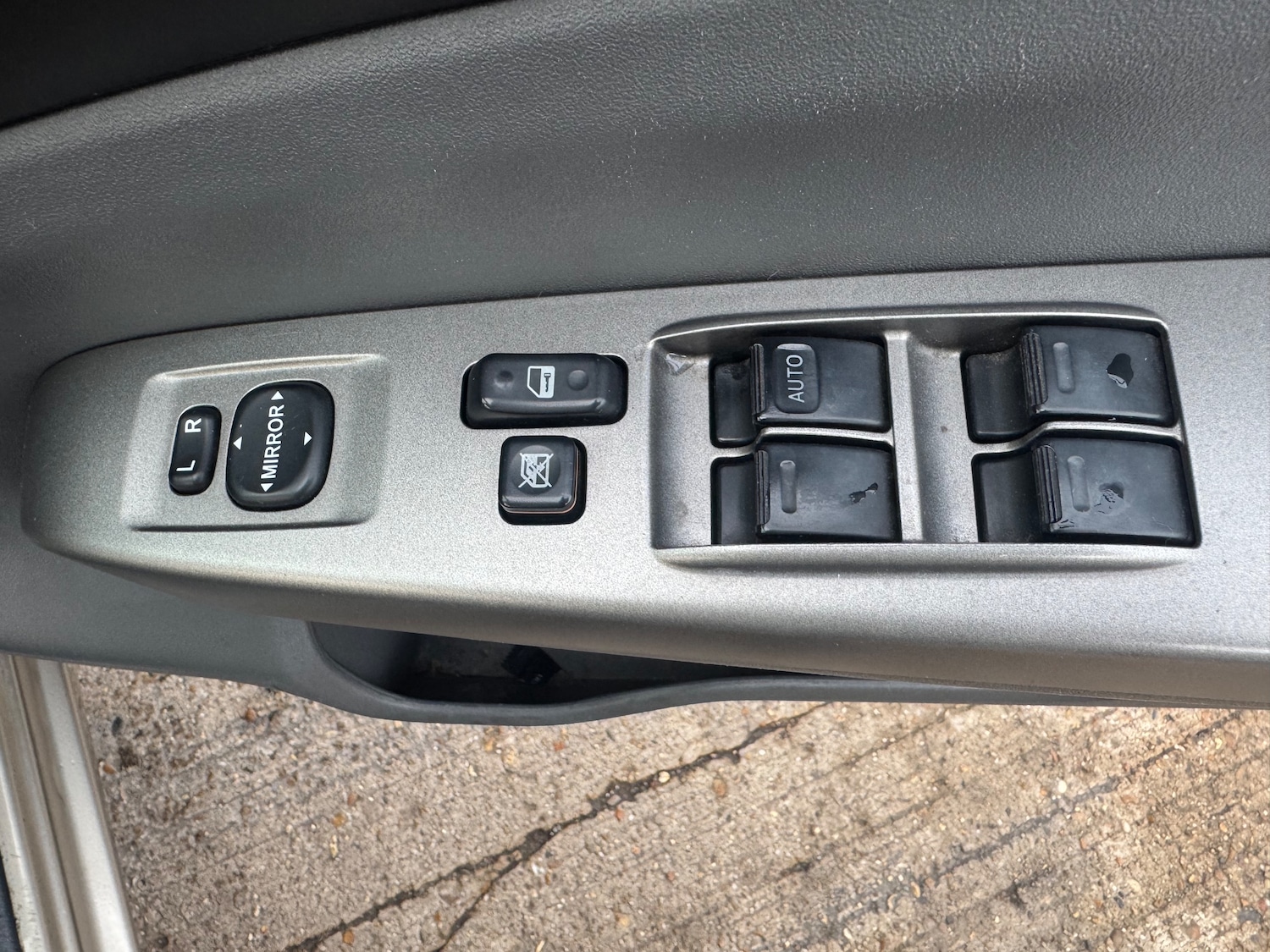 Used Toyota Prius 2005 for sale - 77239550: Photo 46