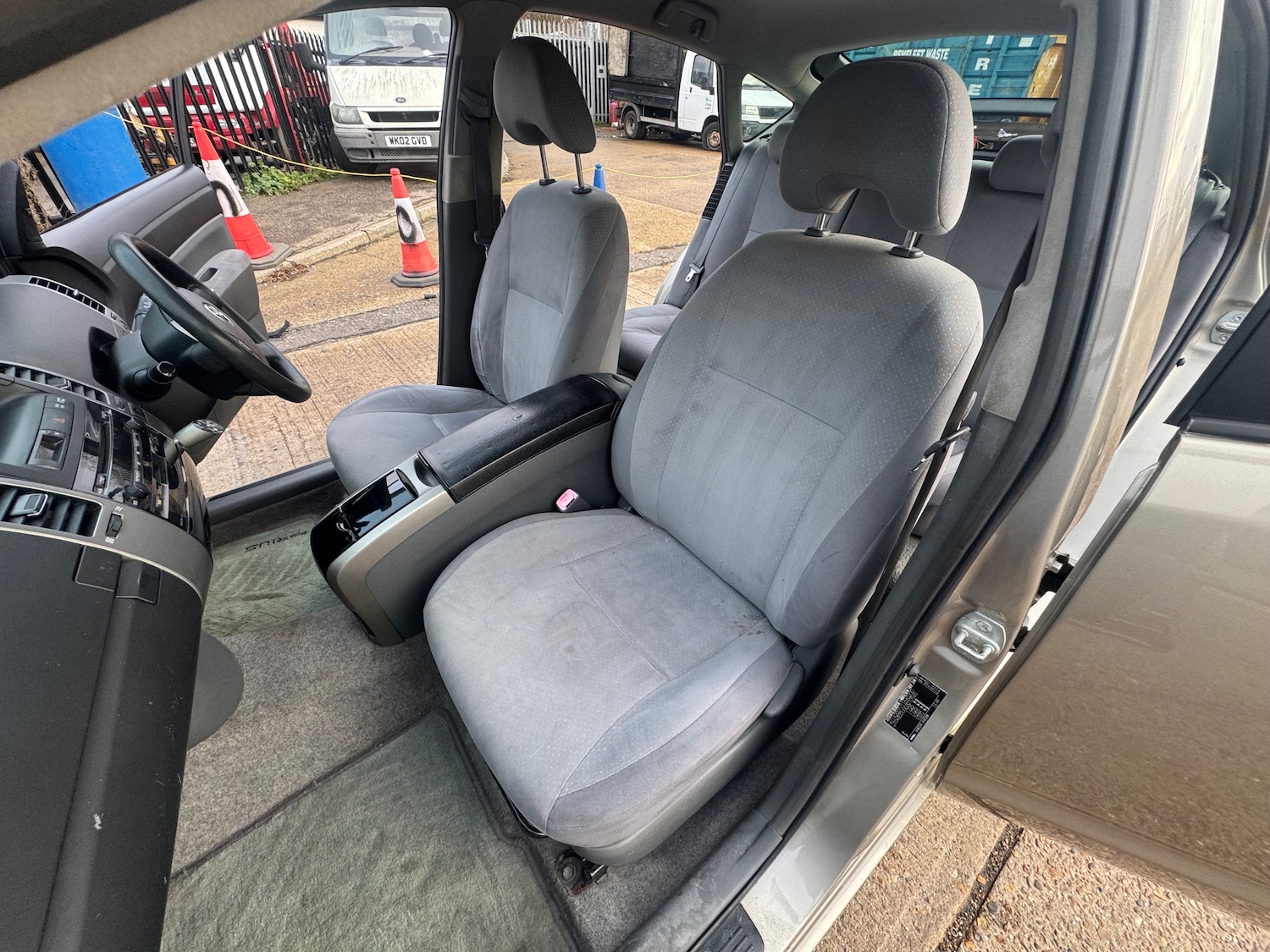 Used Toyota Prius 2005 for sale - 77239550: Photo 54