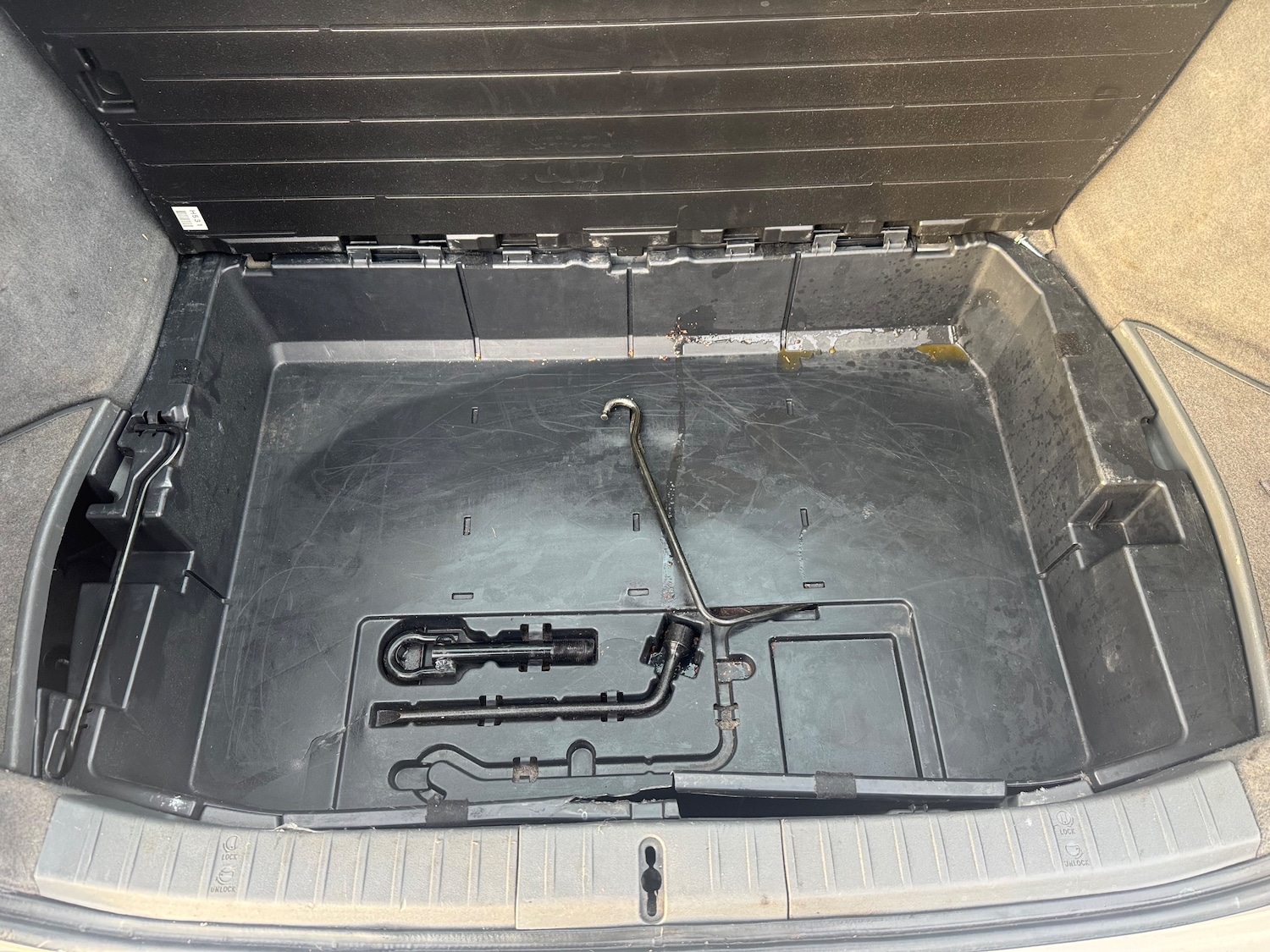 Used Toyota Prius 2005 for sale - 77239550: Photo 58