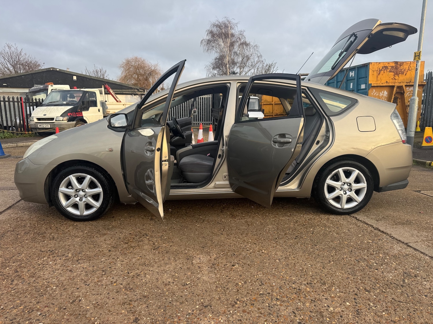 Used Toyota Prius 2005 for sale - 77239550: Photo 65