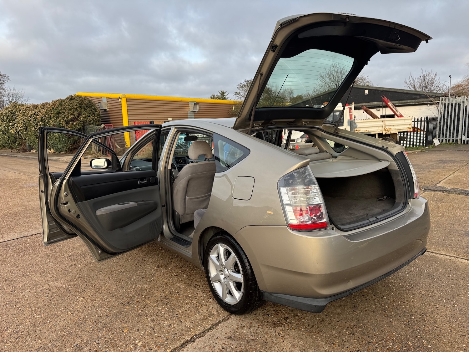 Used Toyota Prius 2005 for sale - 77239550: Photo 66