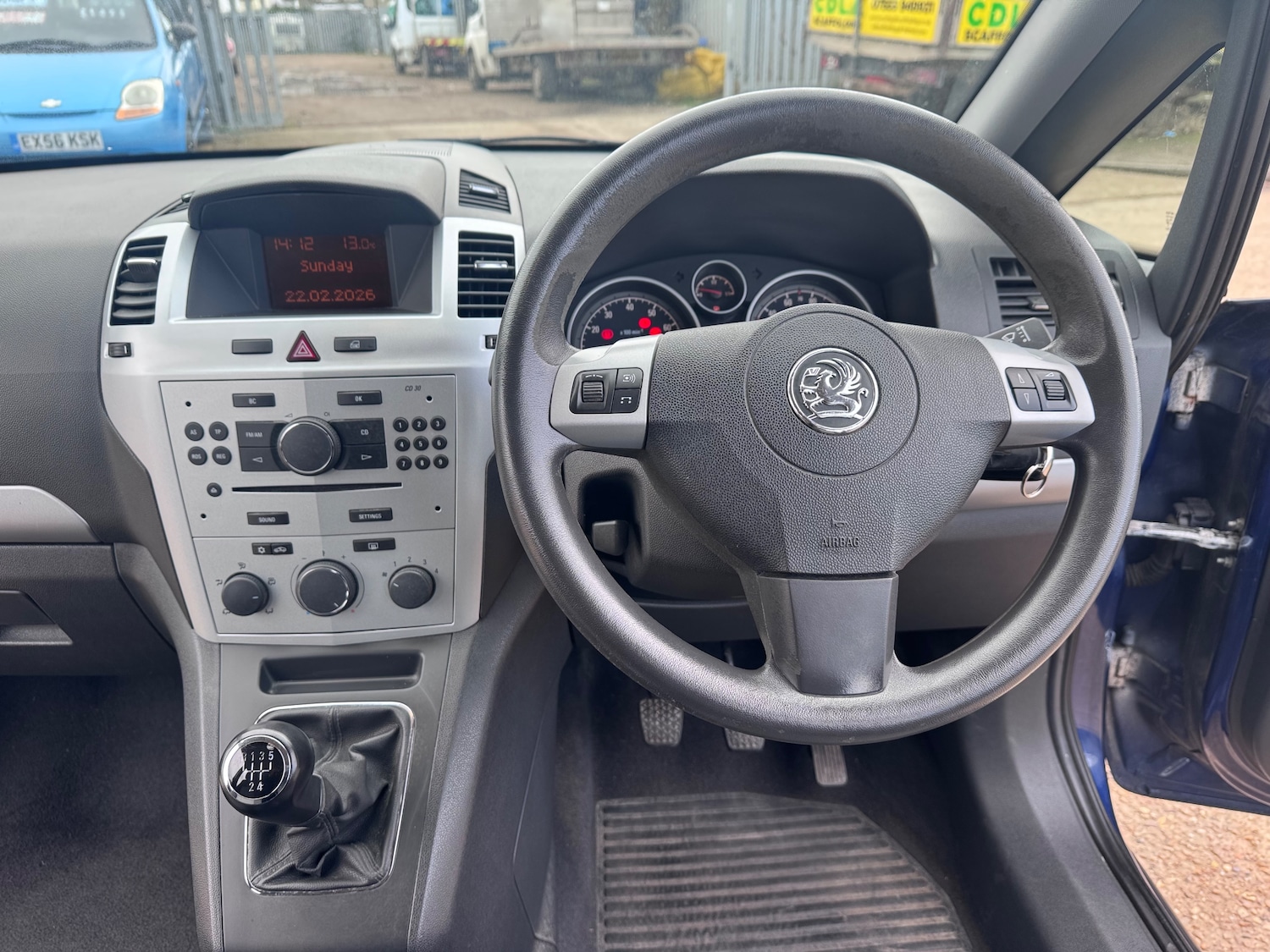 Used Vauxhall Zafira 2010 for sale - 77660477: Photo 40