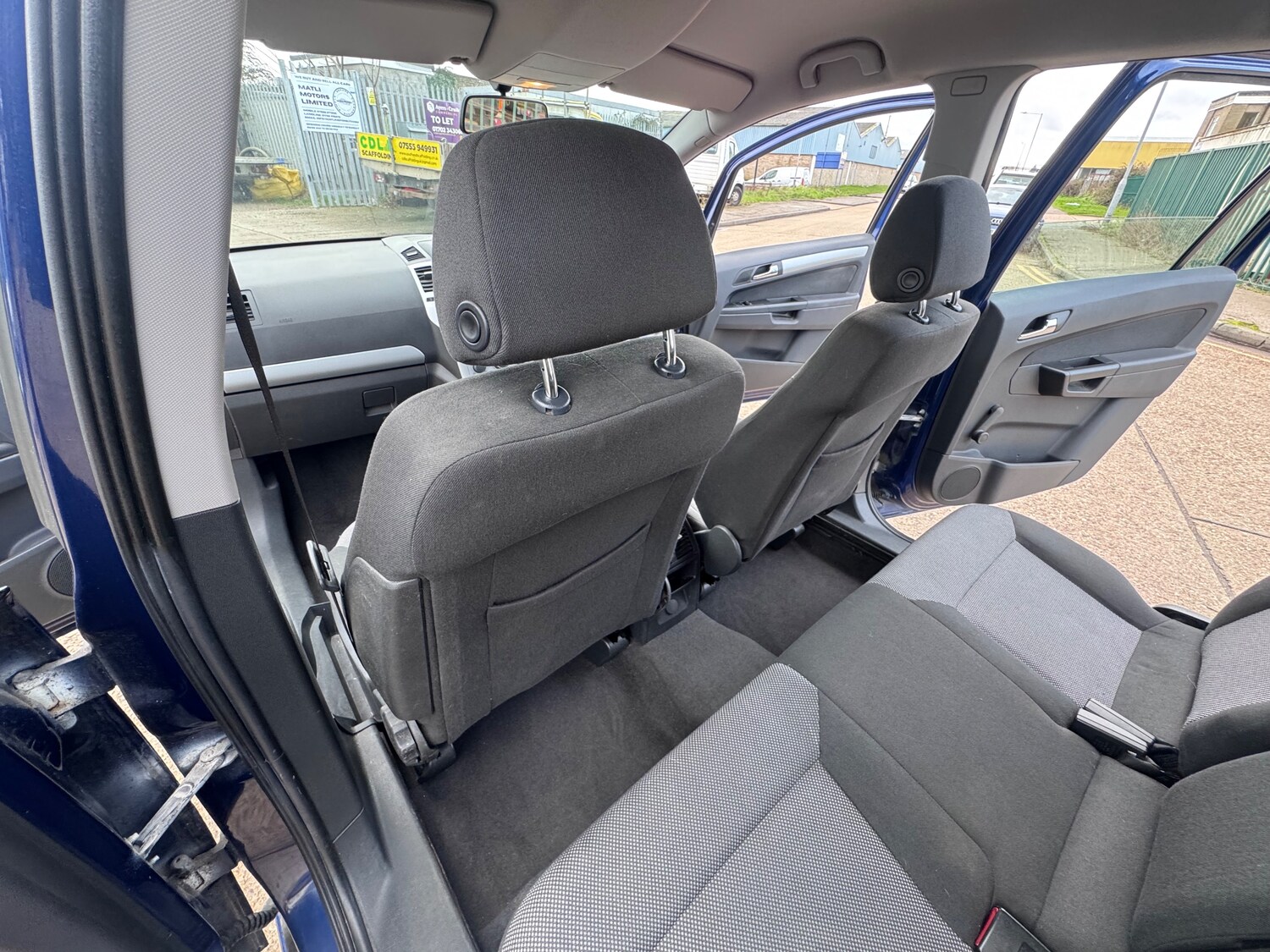 Used Vauxhall Zafira 2010 for sale - 77660477: Photo 57