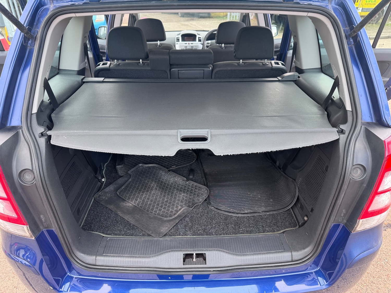 Used Vauxhall Zafira 2010 for sale - 77660477: Photo 67