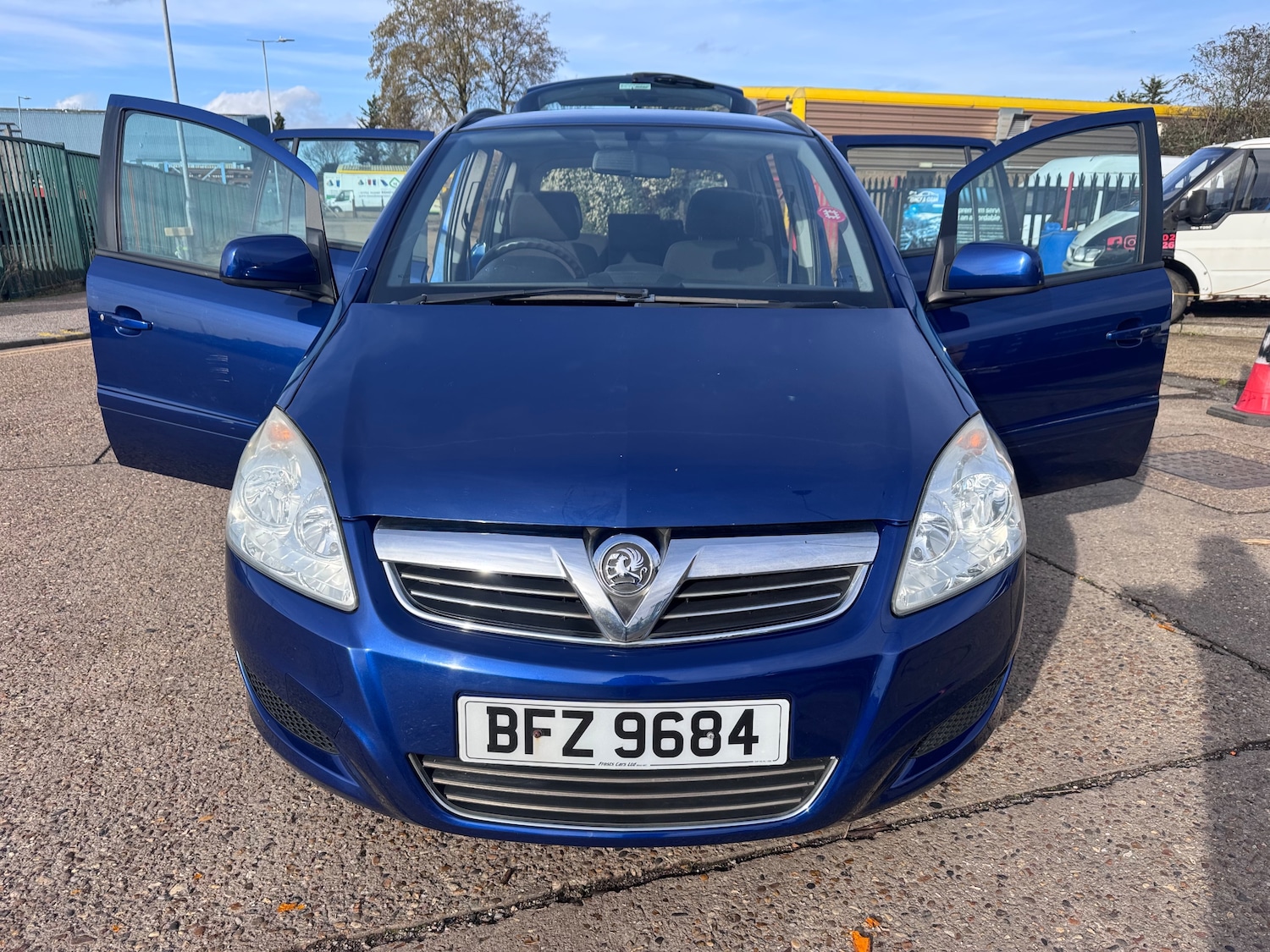 Used Vauxhall Zafira 2010 for sale - 77660477: Photo 69