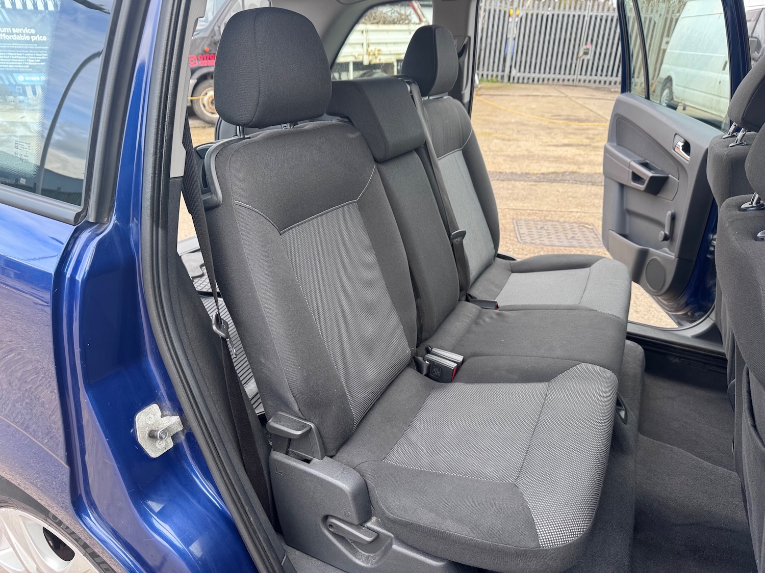 Used Vauxhall Zafira 2010 for sale - 77638301: Photo 22