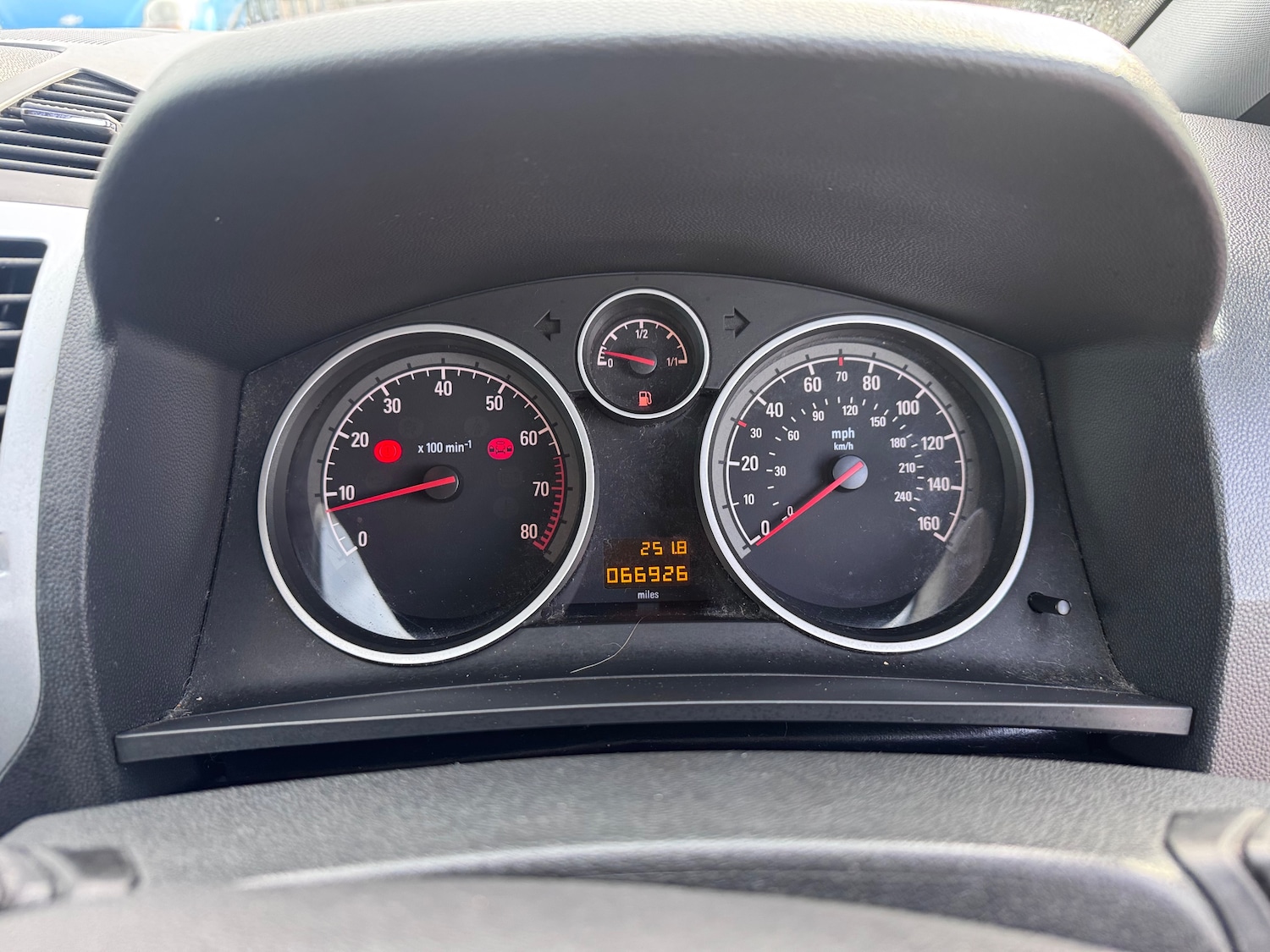 Used Vauxhall Zafira 2010 for sale - 77638301: Photo 41