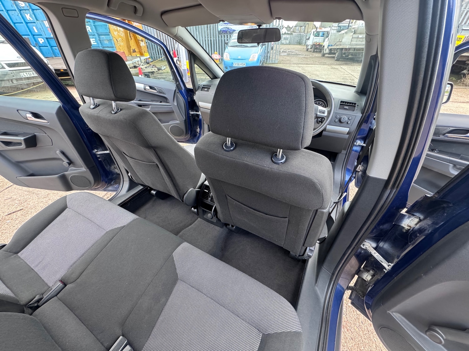 Used Vauxhall Zafira 2010 for sale - 77638301: Photo 56