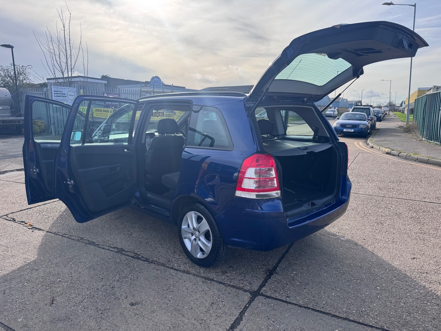 Used Vauxhall Zafira 2010 for sale - 77638301: Photo 73