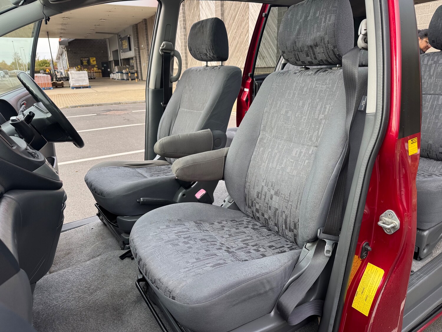 Used Toyota Previa 2004 for sale - 77006505: Photo 25