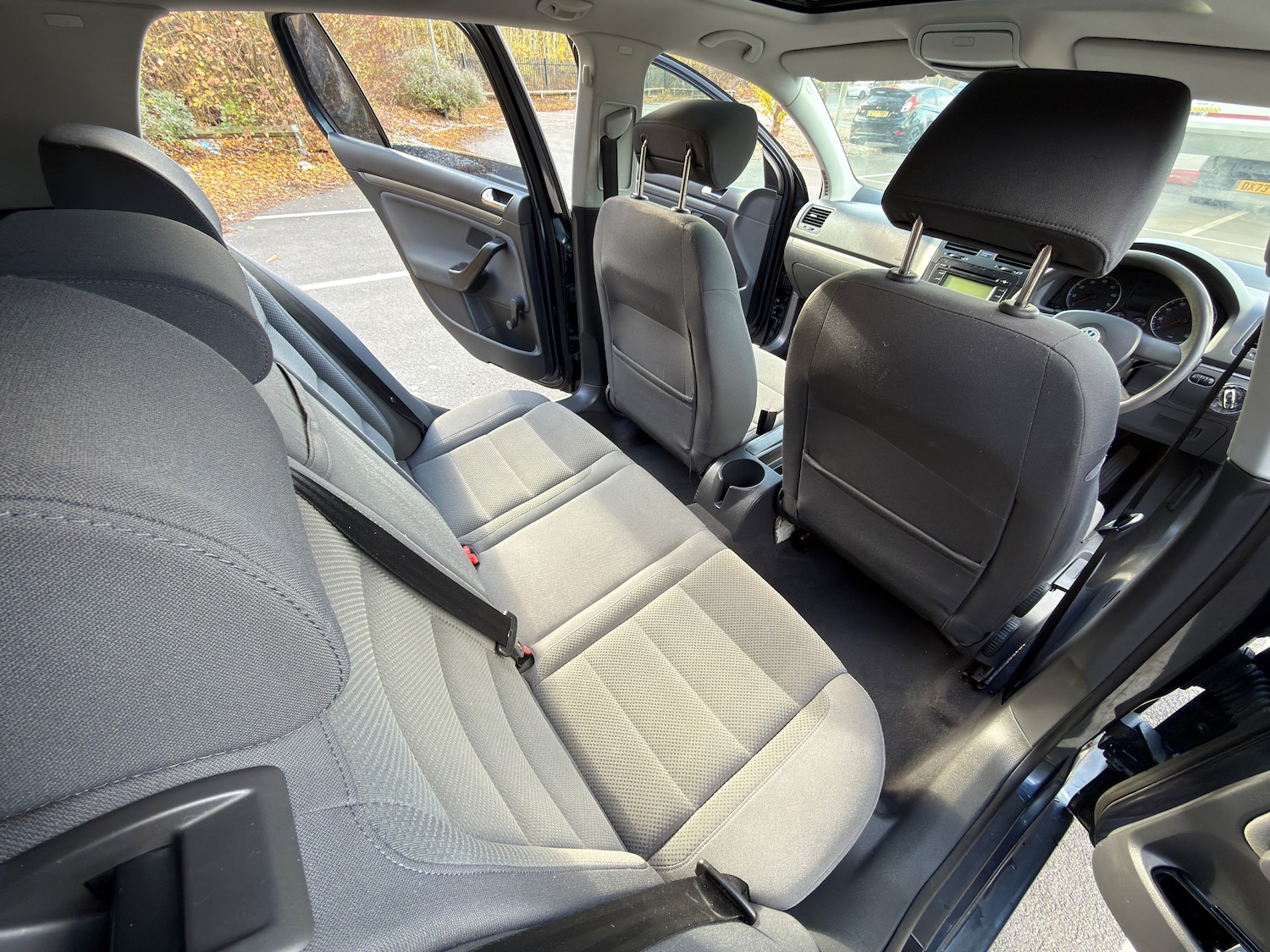 Used Volkswagen Golf 2004 for sale - 77006481: Photo 29