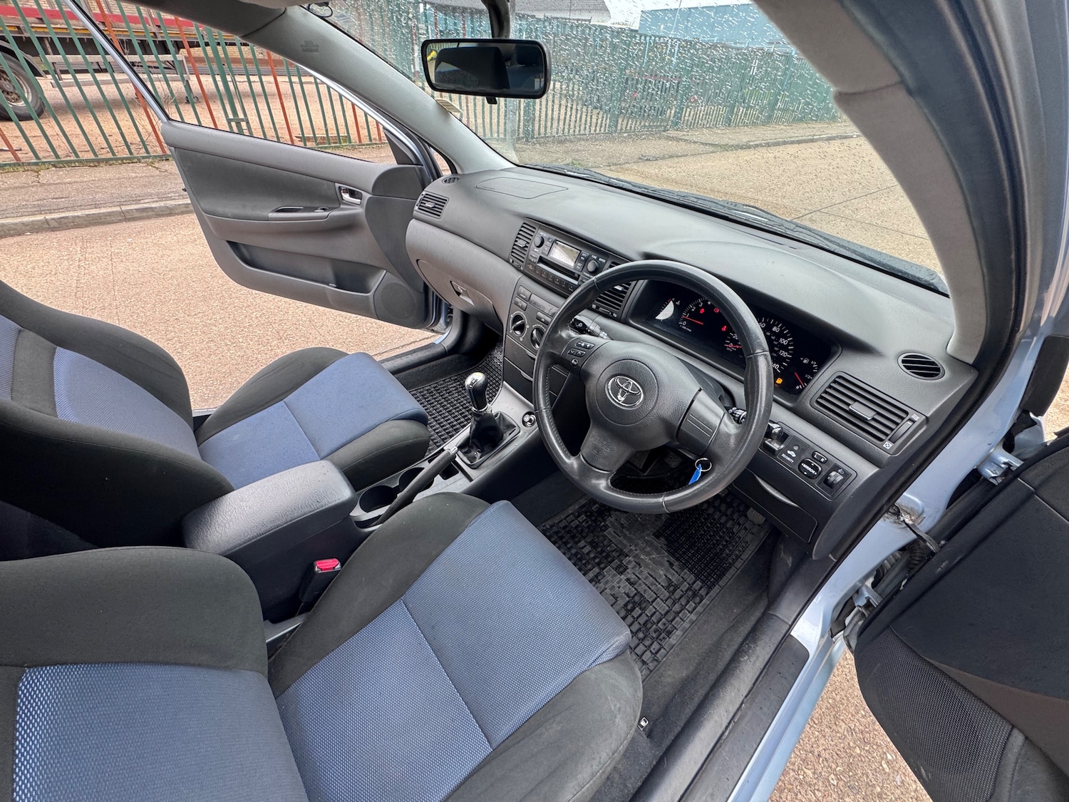 Used Toyota Corolla 2005 for sale - 78063575: Photo 48