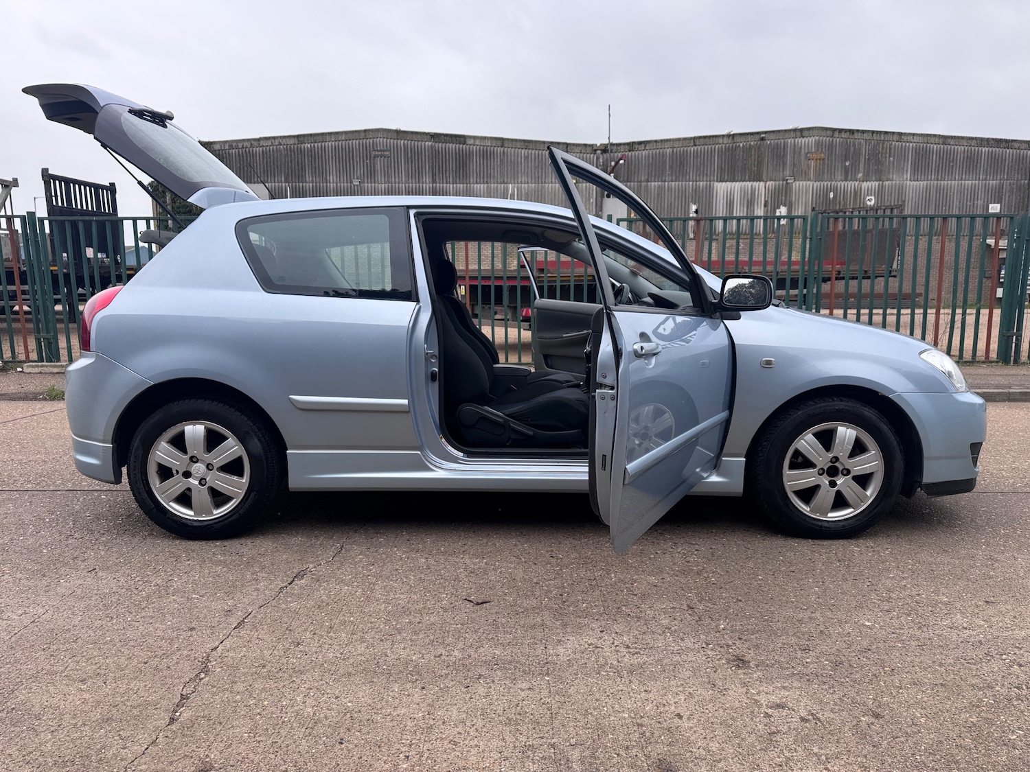 Used Toyota Corolla 2005 for sale - 78063575: Photo 59