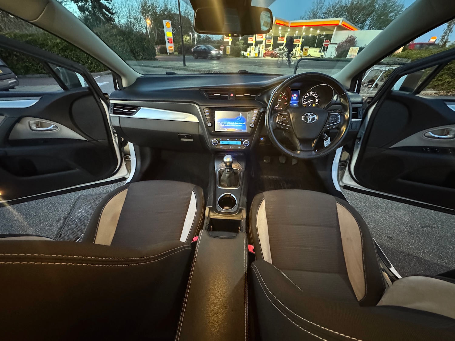 Used Toyota Avensis 2018 for sale - 77006422: Photo 33