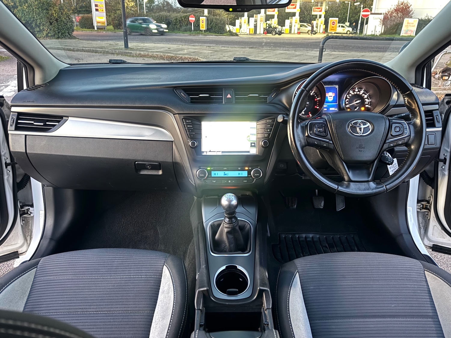 Used Toyota Avensis 2018 for sale - 77006422: Photo 9