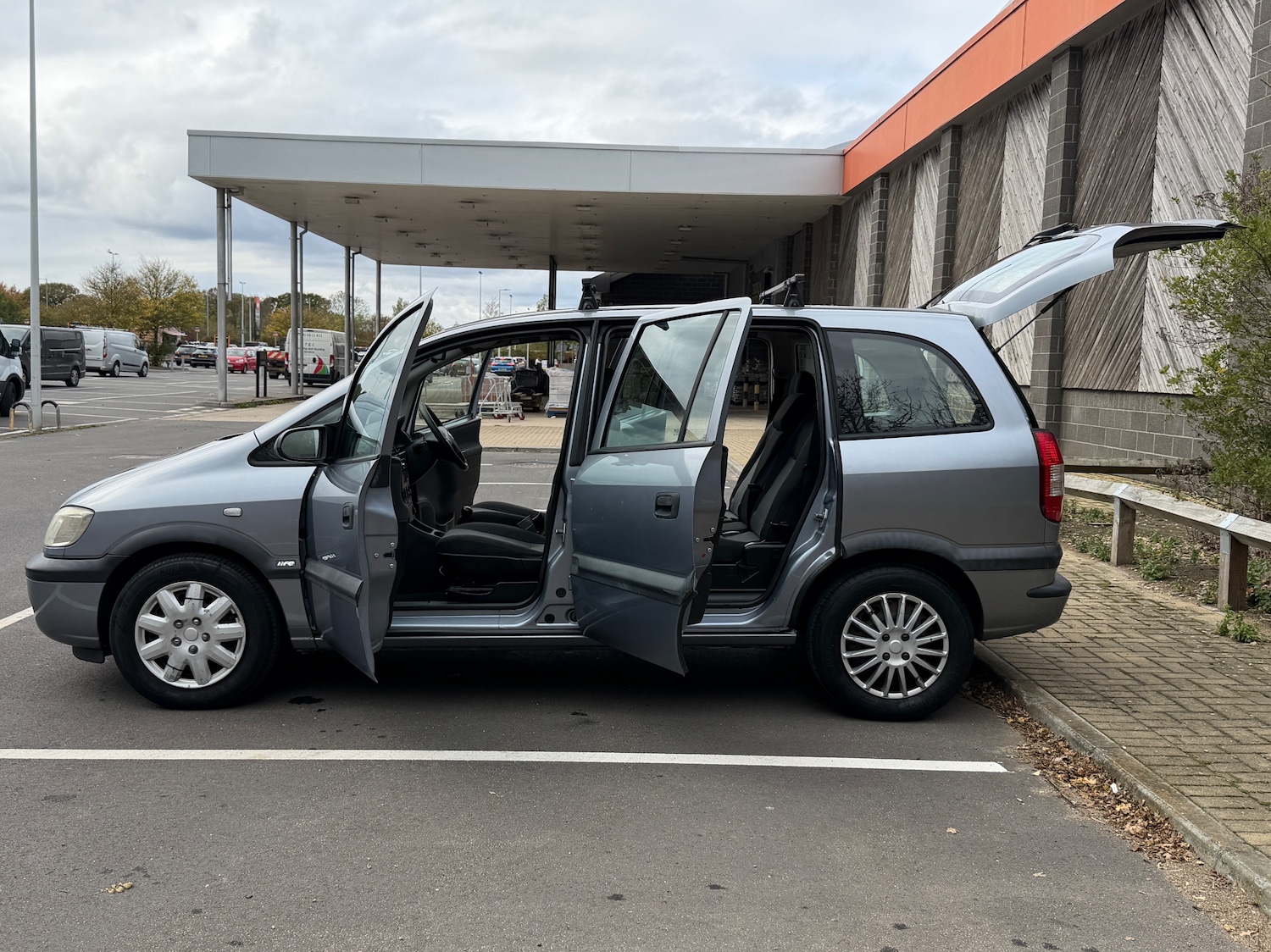 Used Vauxhall Zafira 2004 for sale - 77006479: Photo 43