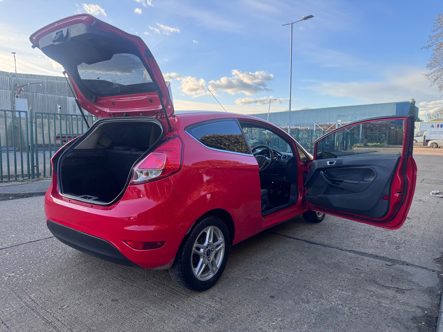 Used Ford Fiesta 2014 for sale - 78036887: Photo 60