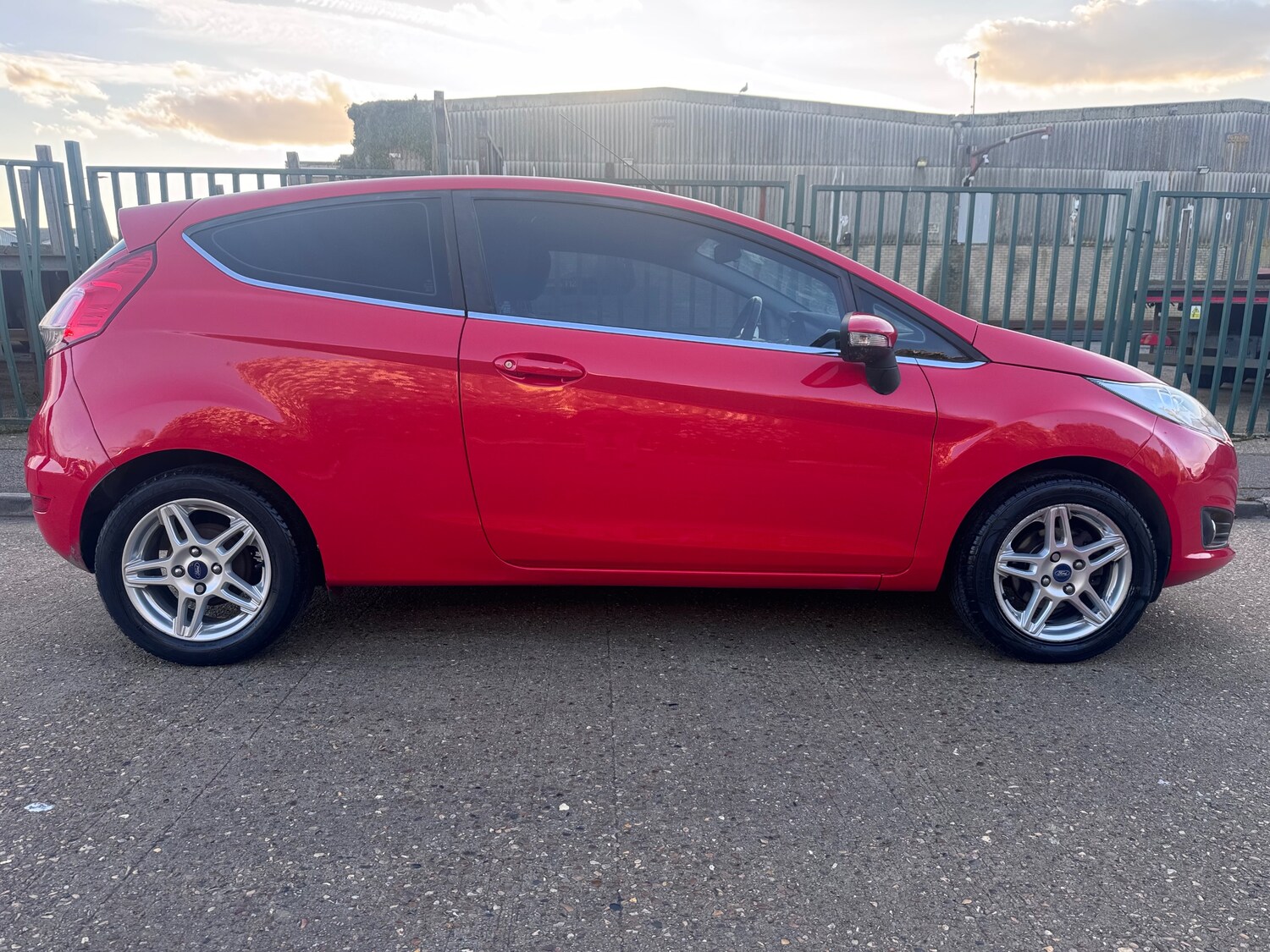 Used Ford Fiesta 2014 for sale - 78036887: Photo 7