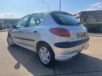 Used Peugeot 206 2003 for sale - 79614041: Photo