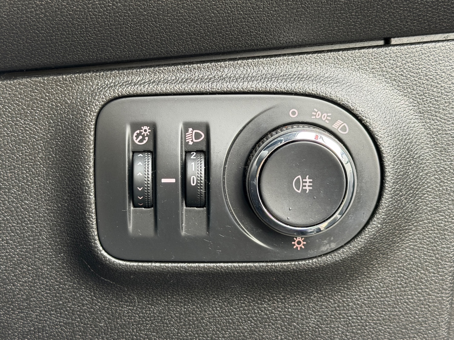 Used Vauxhall ADAM 2017 for sale - 77006472: Photo 35