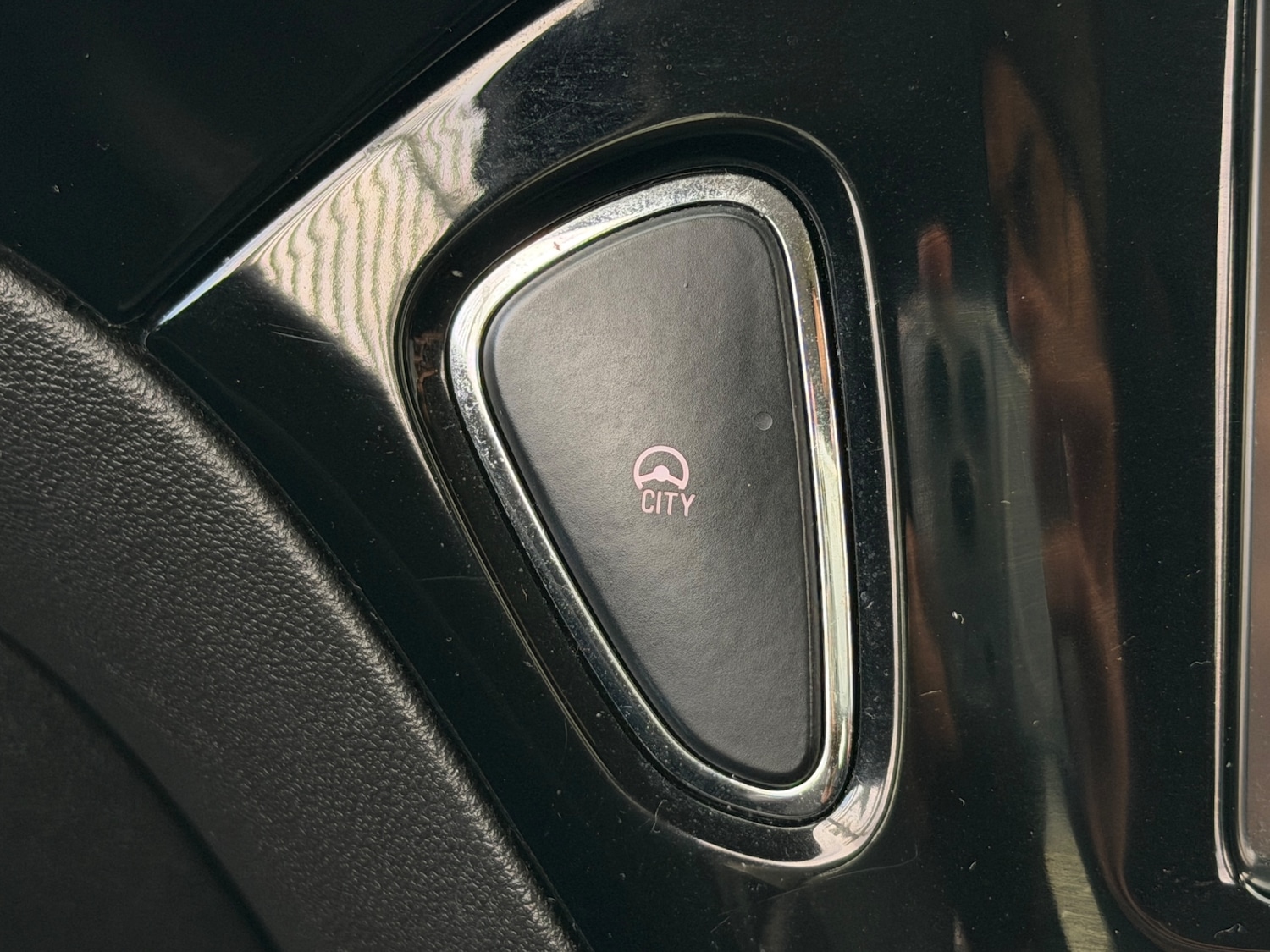 Used Vauxhall ADAM 2017 for sale - 77006472: Photo 37