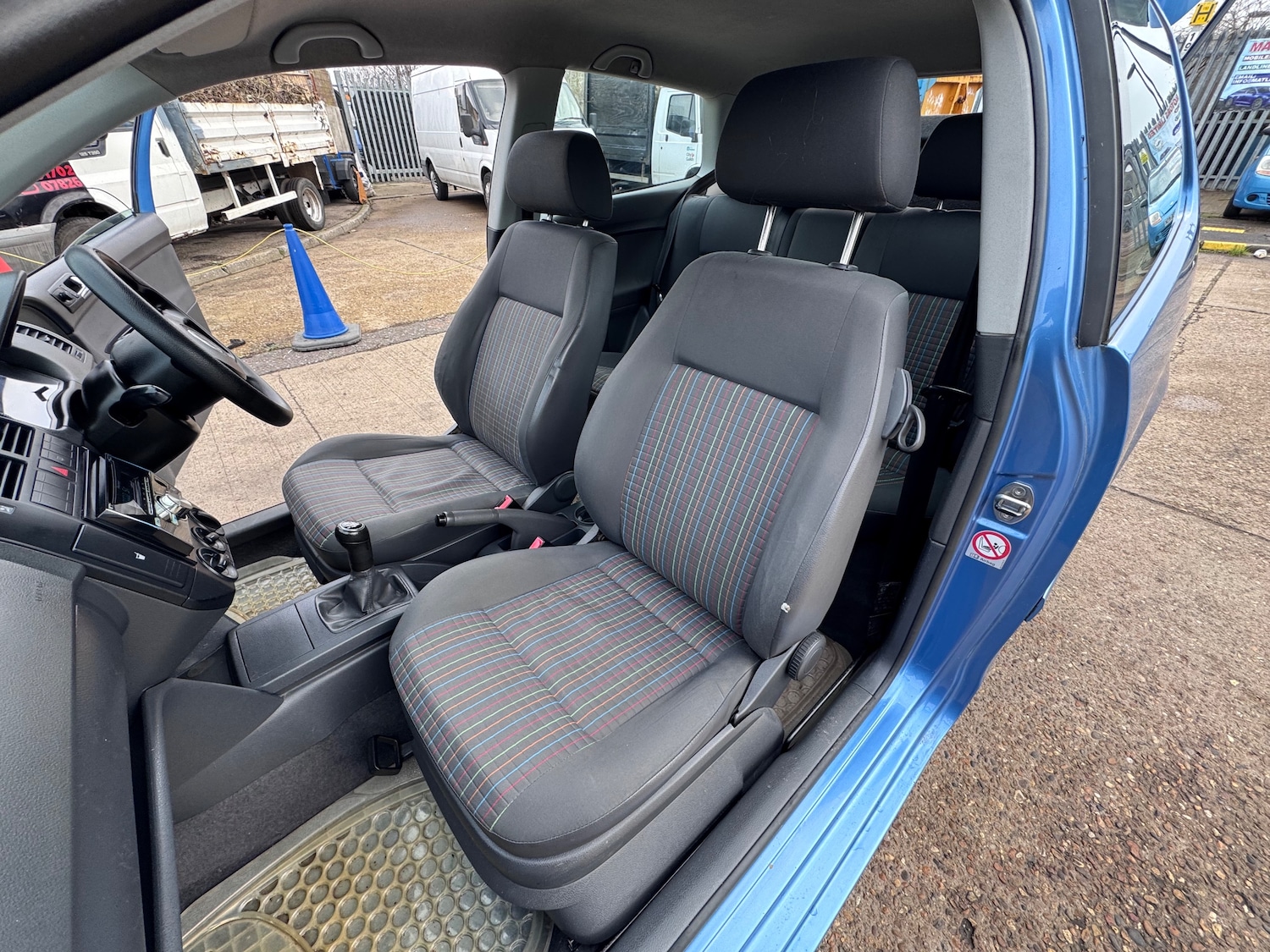 Used Volkswagen Polo 2005 for sale - 77373143: Photo 54