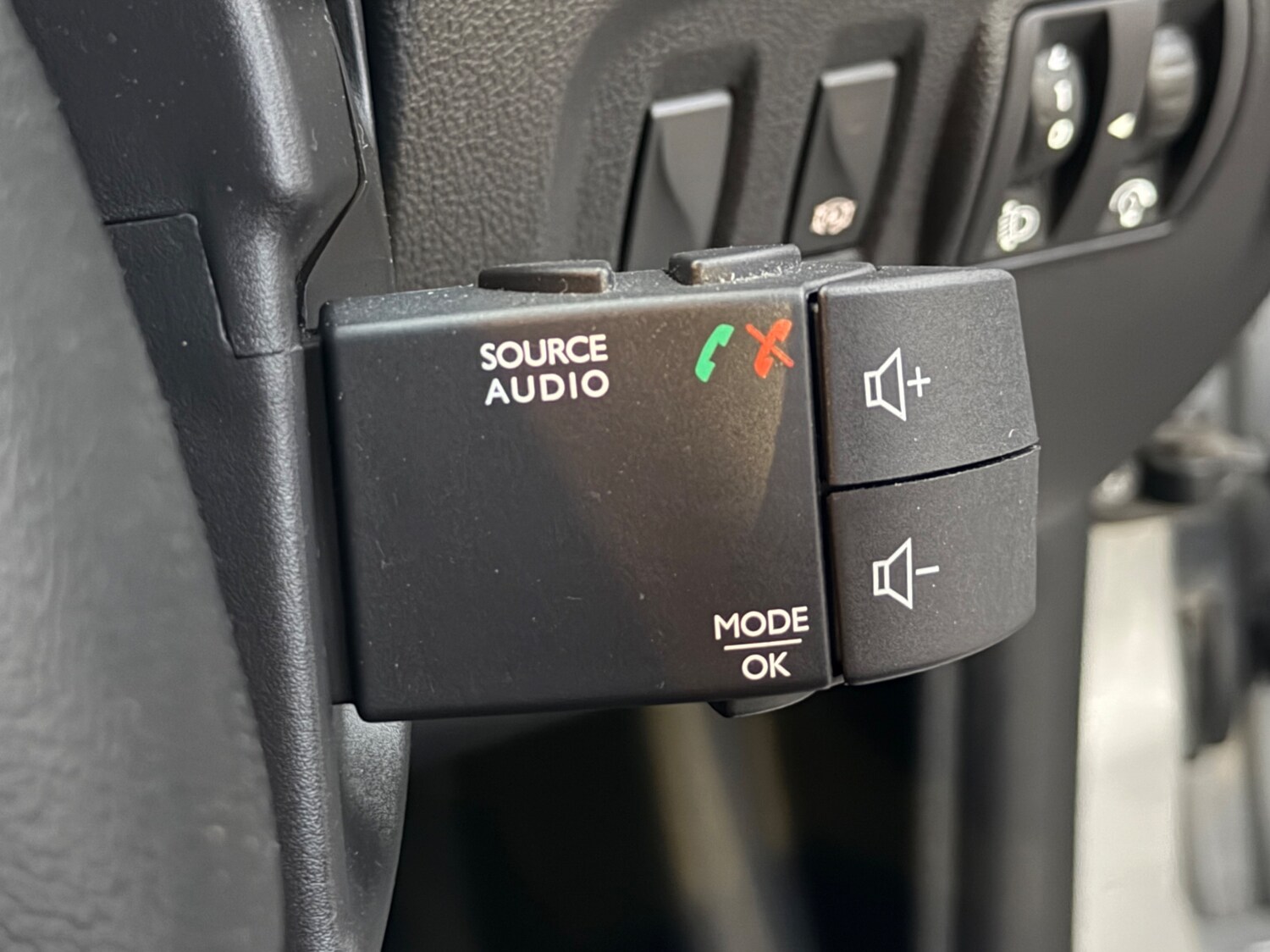 Used Renault Captur 2018 for sale - 77006464: Photo 33