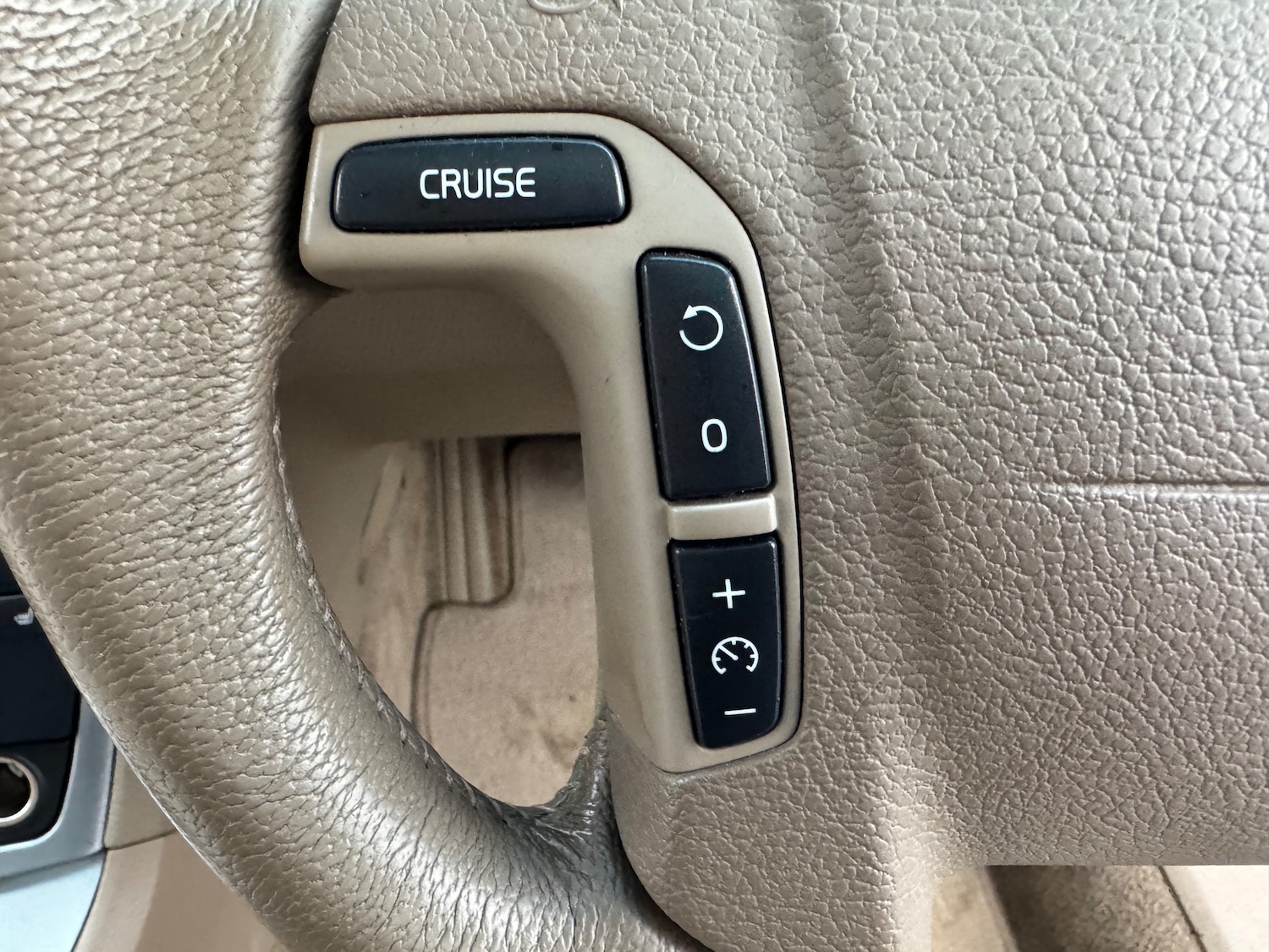 Used Volvo V70 2006 for sale - 77006426: Photo 43