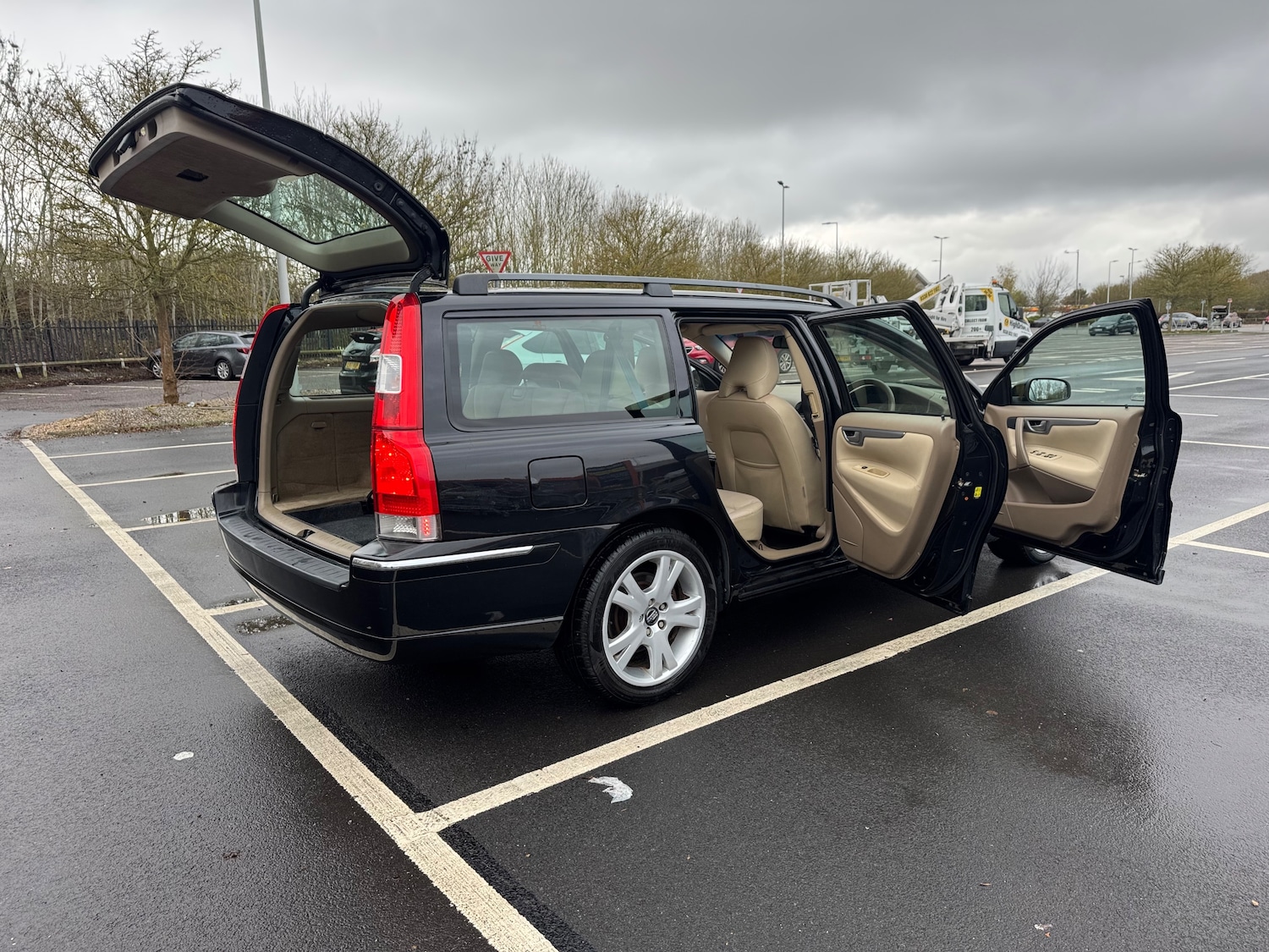 Used Volvo V70 2006 for sale - 77006426: Photo 74