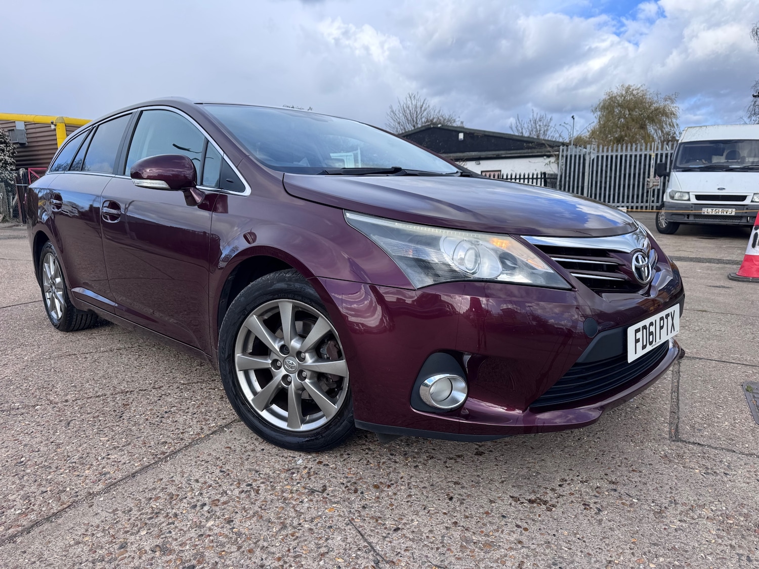 Used Toyota Avensis 2012 for sale - 78022383: Photo 1