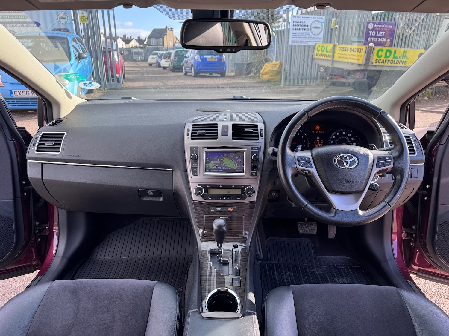 Used Toyota Avensis 2012 for sale - 78022383: Photo 10