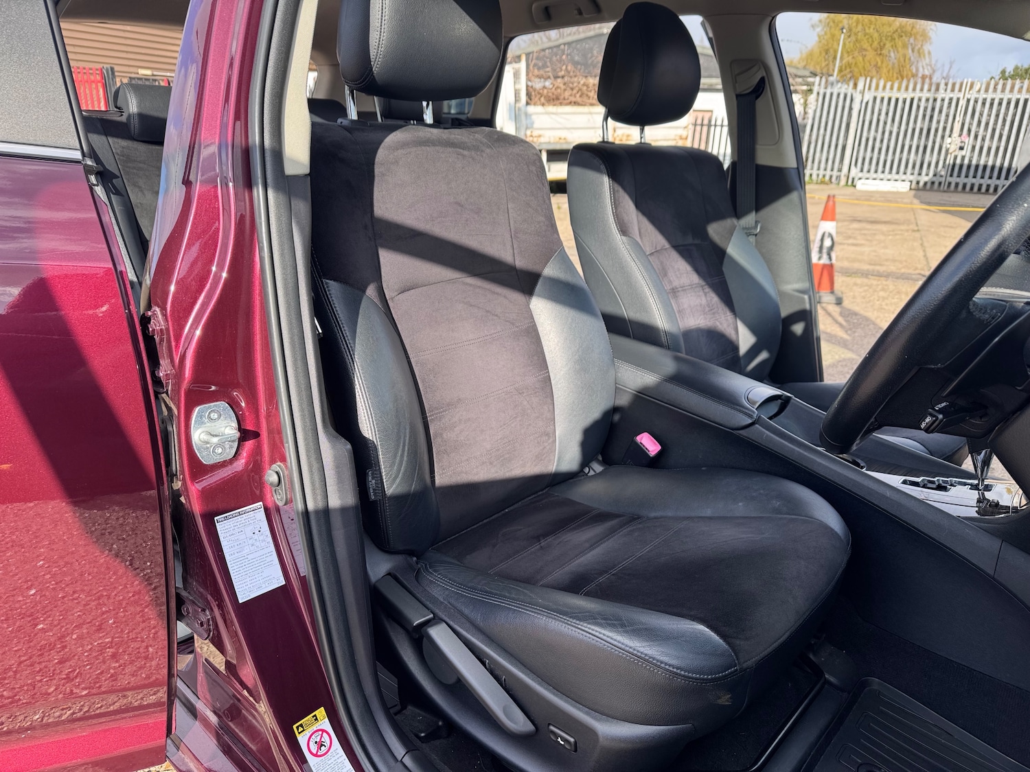 Used Toyota Avensis 2012 for sale - 78022383: Photo 24