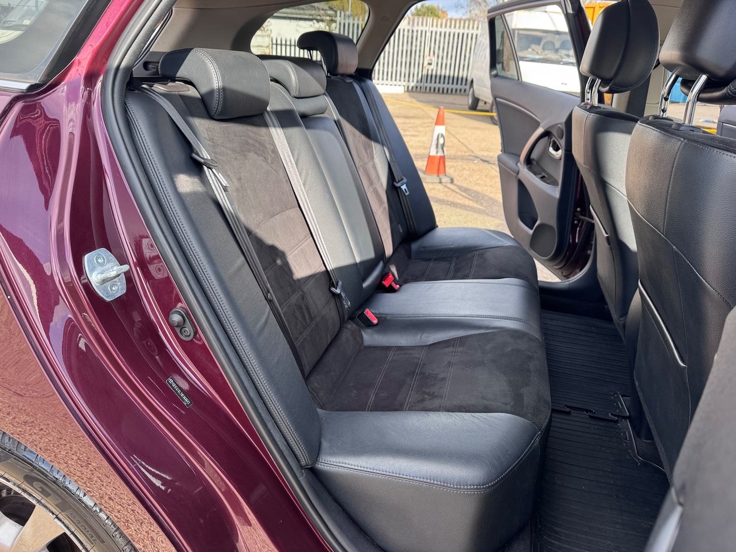 Used Toyota Avensis 2012 for sale - 78022383: Photo 25