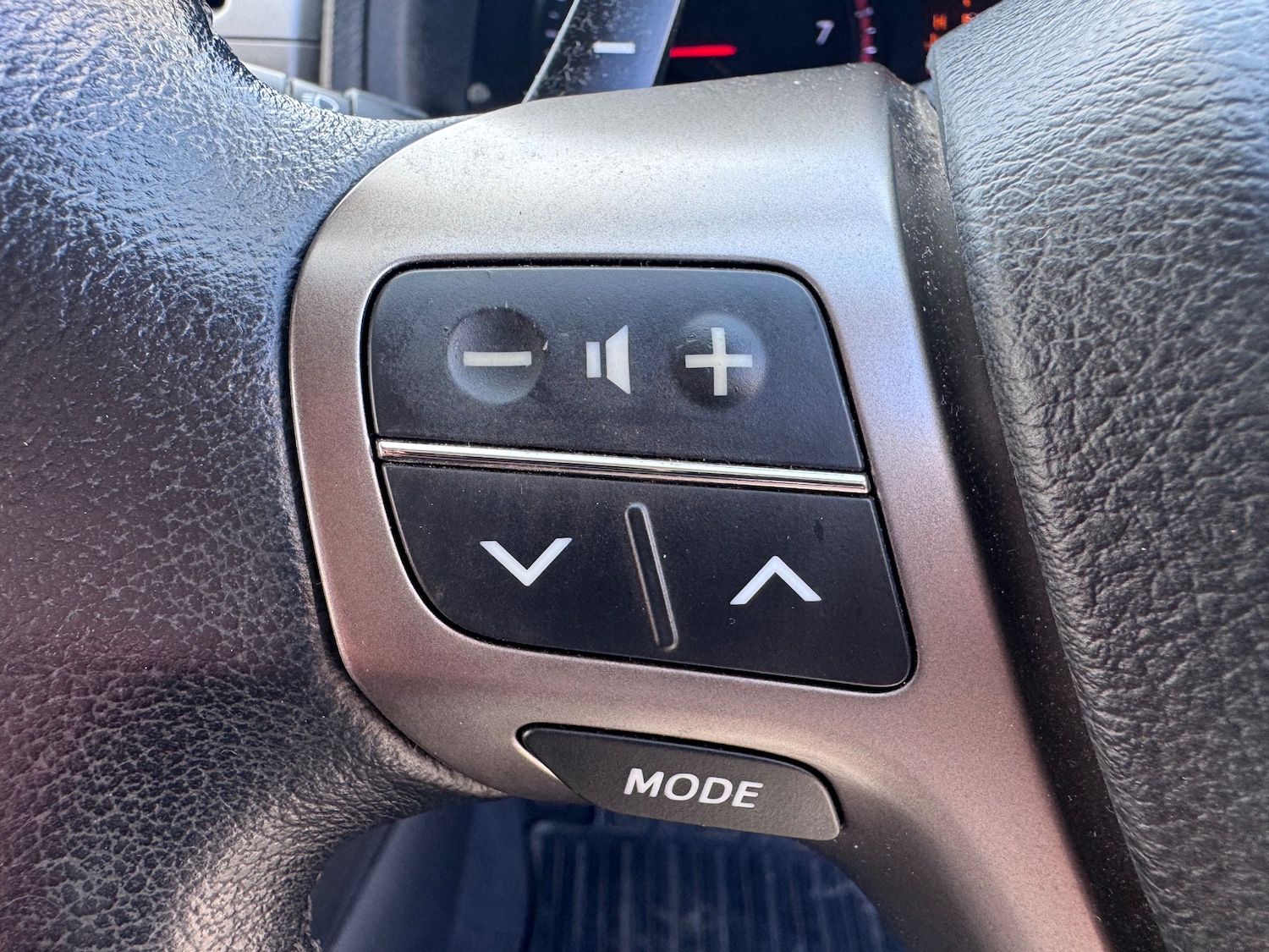 Used Toyota Avensis 2012 for sale - 78022383: Photo 42