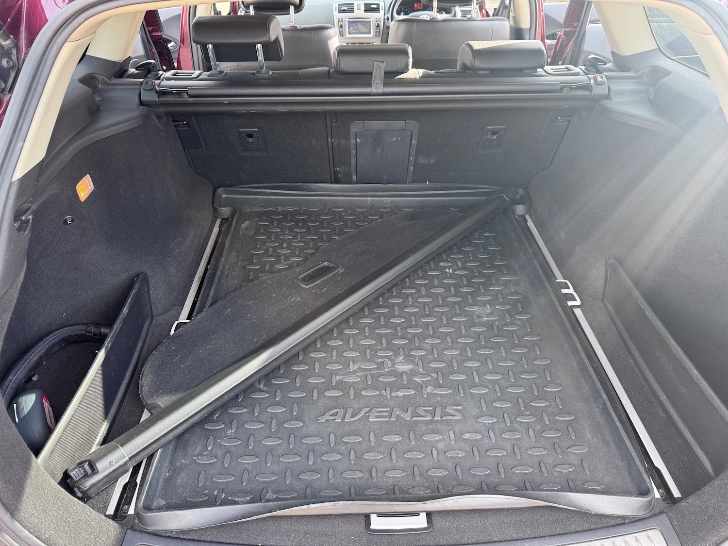 Used Toyota Avensis 2012 for sale - 78022383: Photo 56