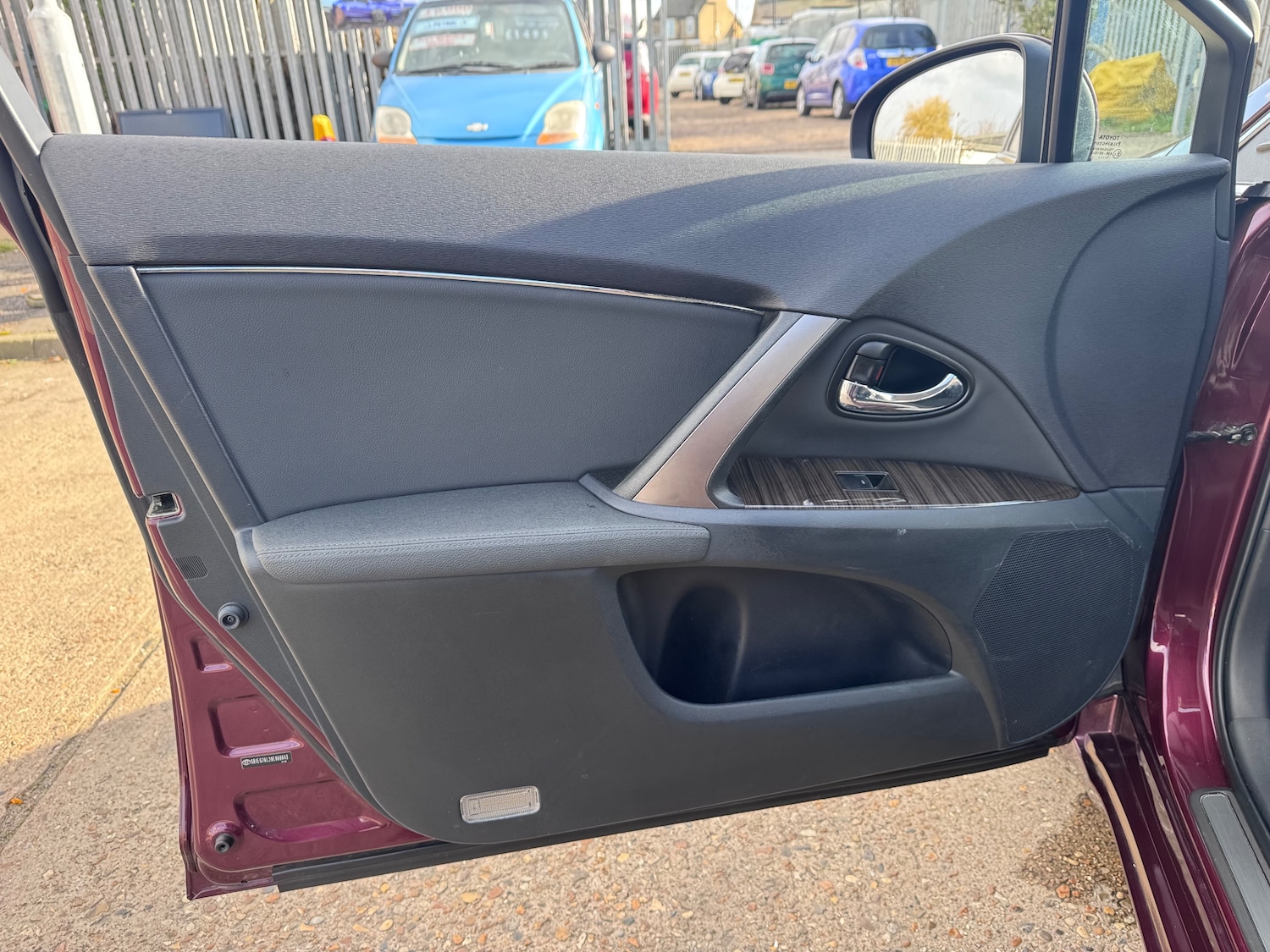 Used Toyota Avensis 2012 for sale - 78022383: Photo 61