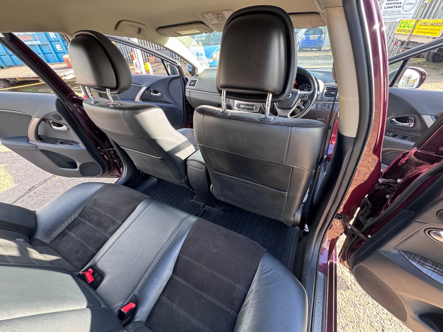 Used Toyota Avensis 2012 for sale - 78022383: Photo 66