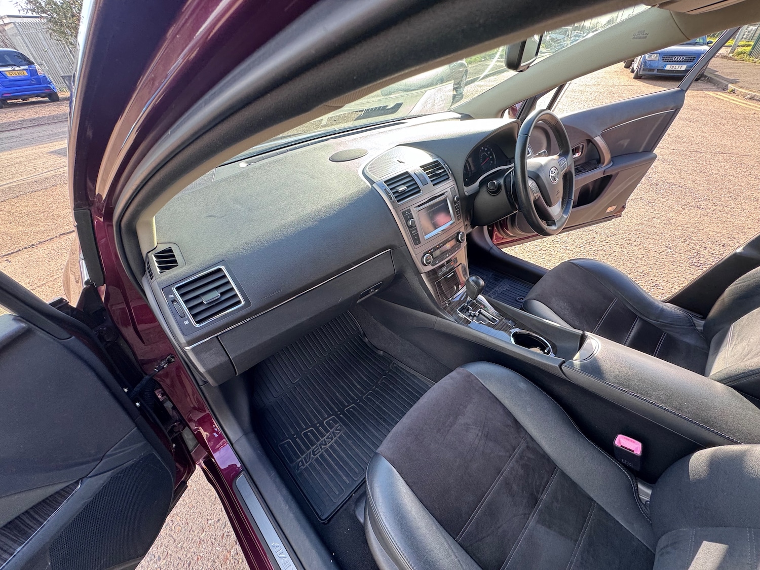 Used Toyota Avensis 2012 for sale - 78022383: Photo 67