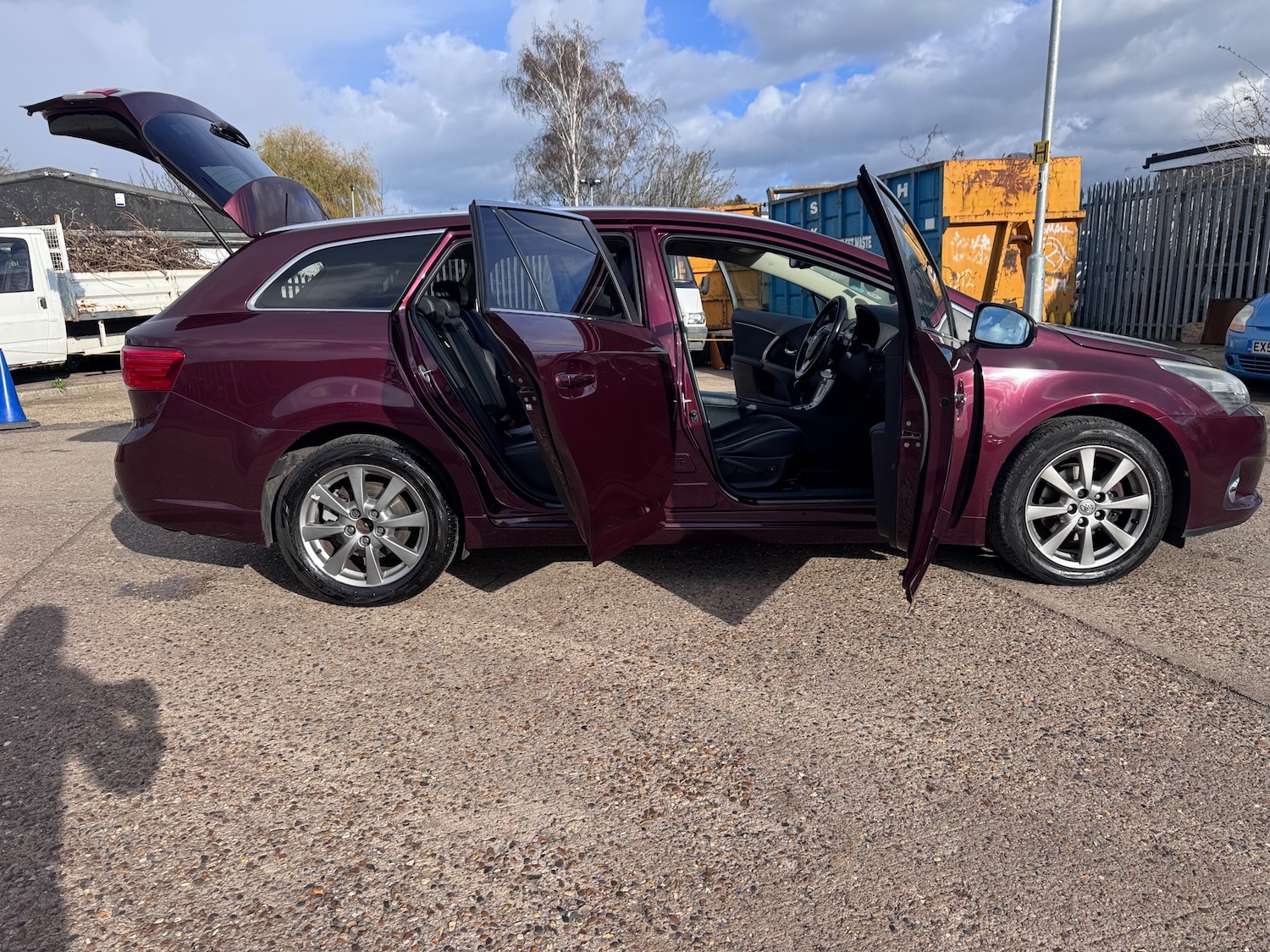 Used Toyota Avensis 2012 for sale - 78022383: Photo 76