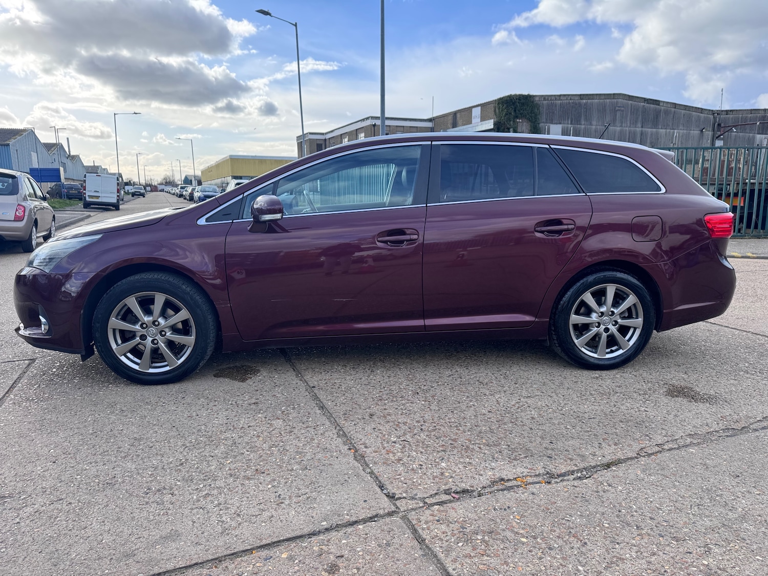 Used Toyota Avensis 2012 for sale - 78022383: Photo 9