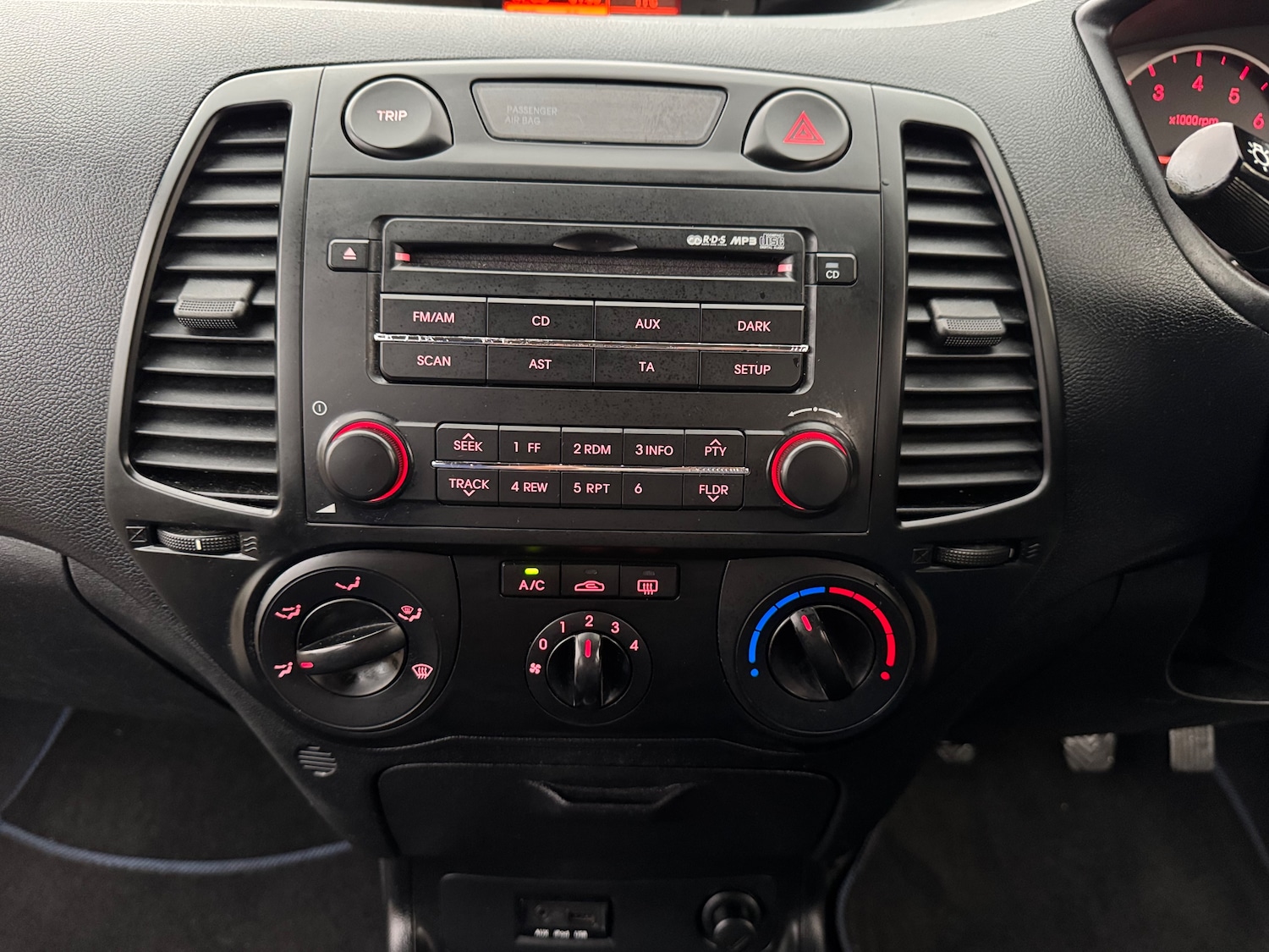 Used Hyundai i20 2009 for sale - 77006496: Photo 10