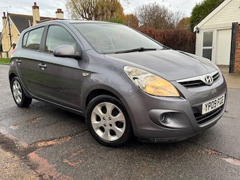 Used Hyundai i20 2009 for sale - 77006496: Photo