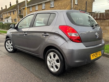 Used Hyundai i20 2009 for sale - 77006496: Photo