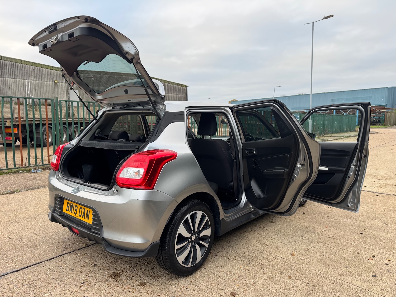 Used Suzuki Swift 2019 for sale - 77006498: Photo 59