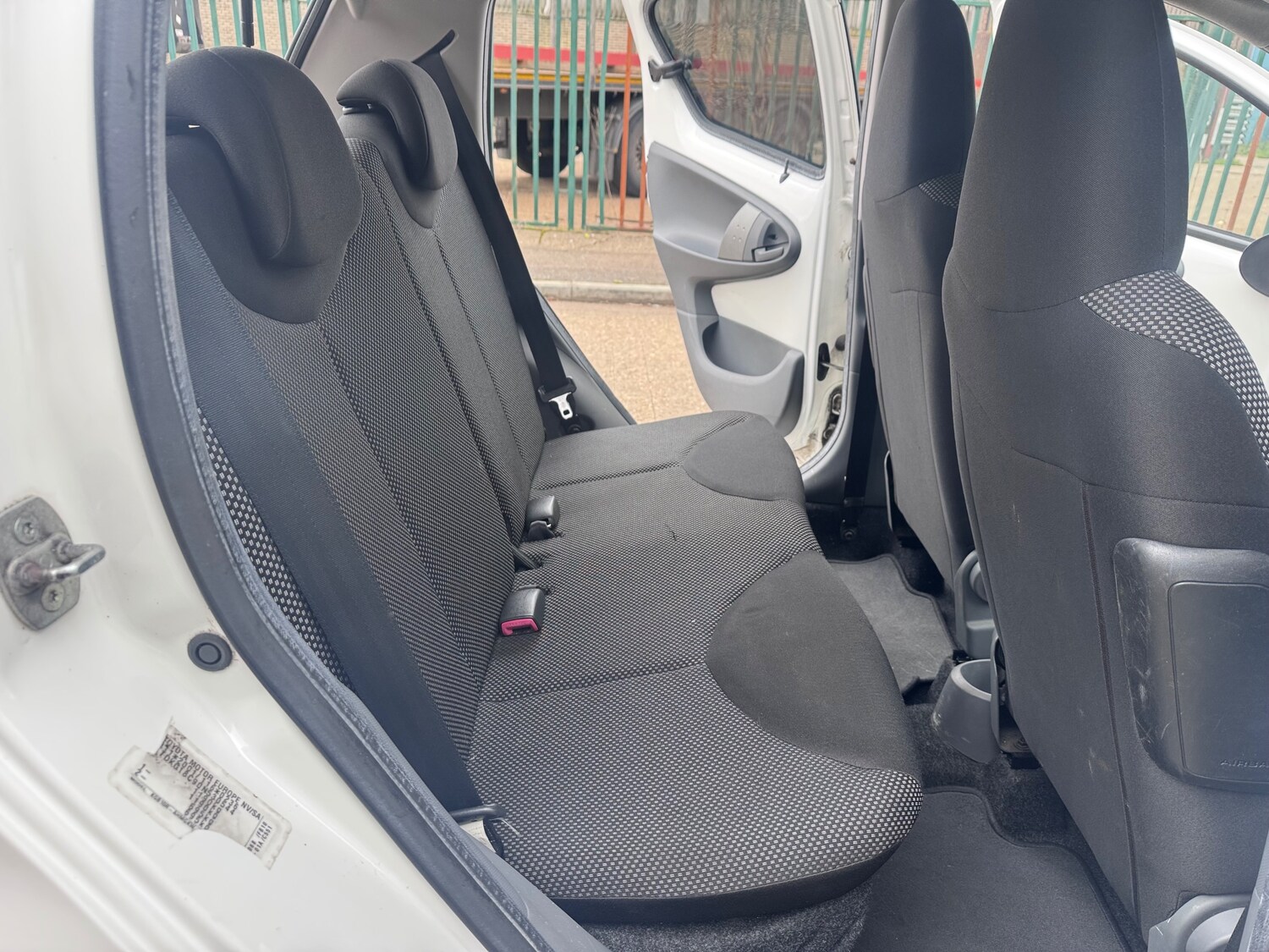 Used Toyota AYGO 2011 for sale - 78063571: Photo 22