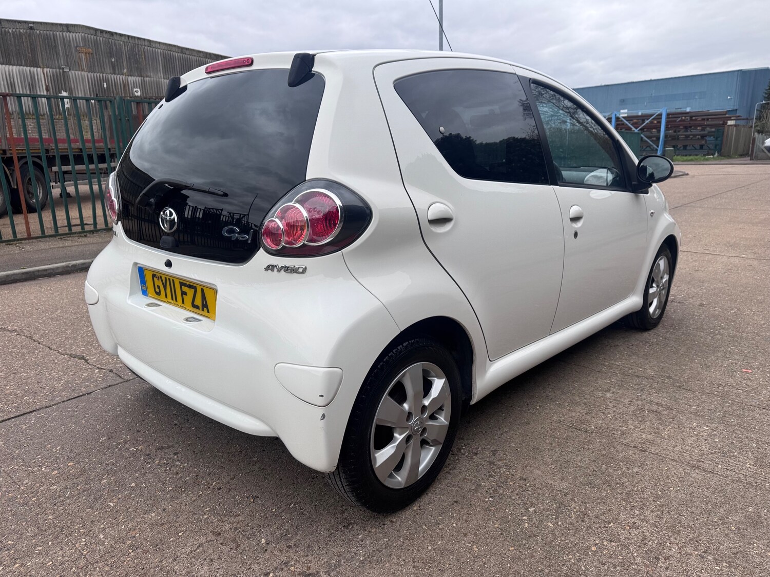 Used Toyota AYGO 2011 for sale - 78063571: Photo 25